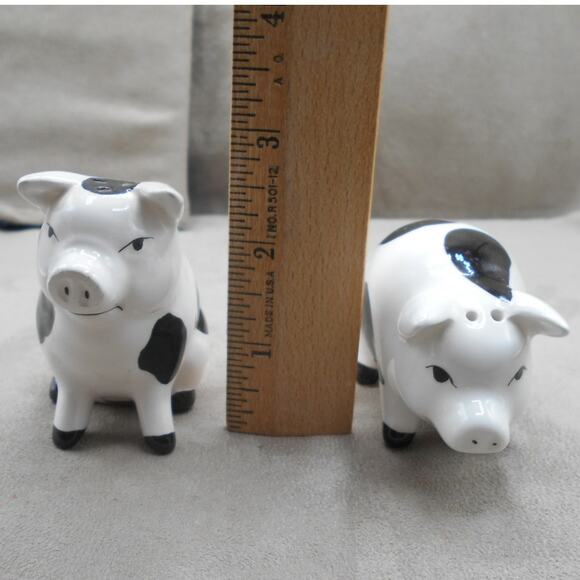 Ceramic Pig Salt & Pepper Shakers White with Black Spots Farm Decor - Picture 3 of 8